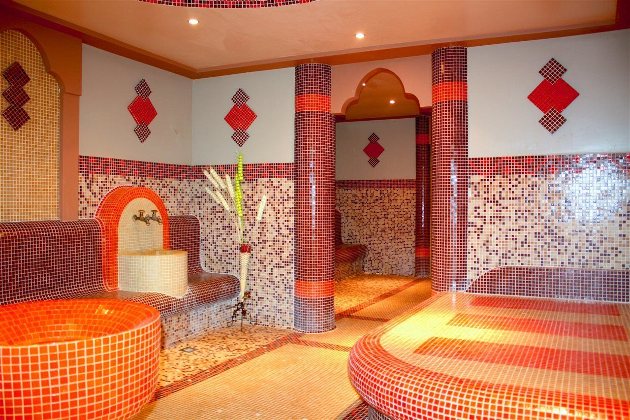 Hotel Orpheus - Casino And Spa بامبوروفو المظهر الخارجي الصورة